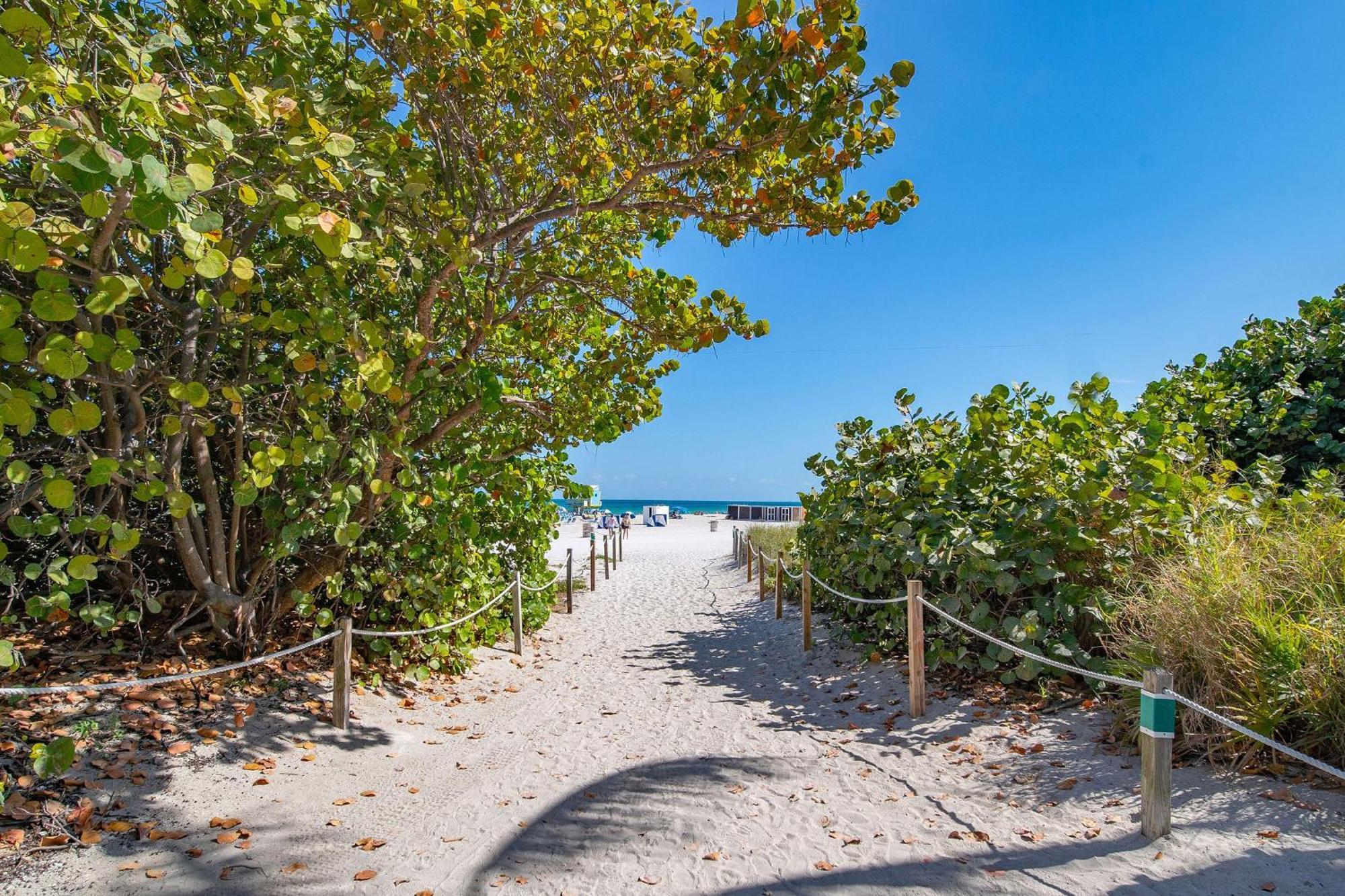 Chic Large Studio Apt Near Ocean Drive South Beach Miami Beach Exterior photo
