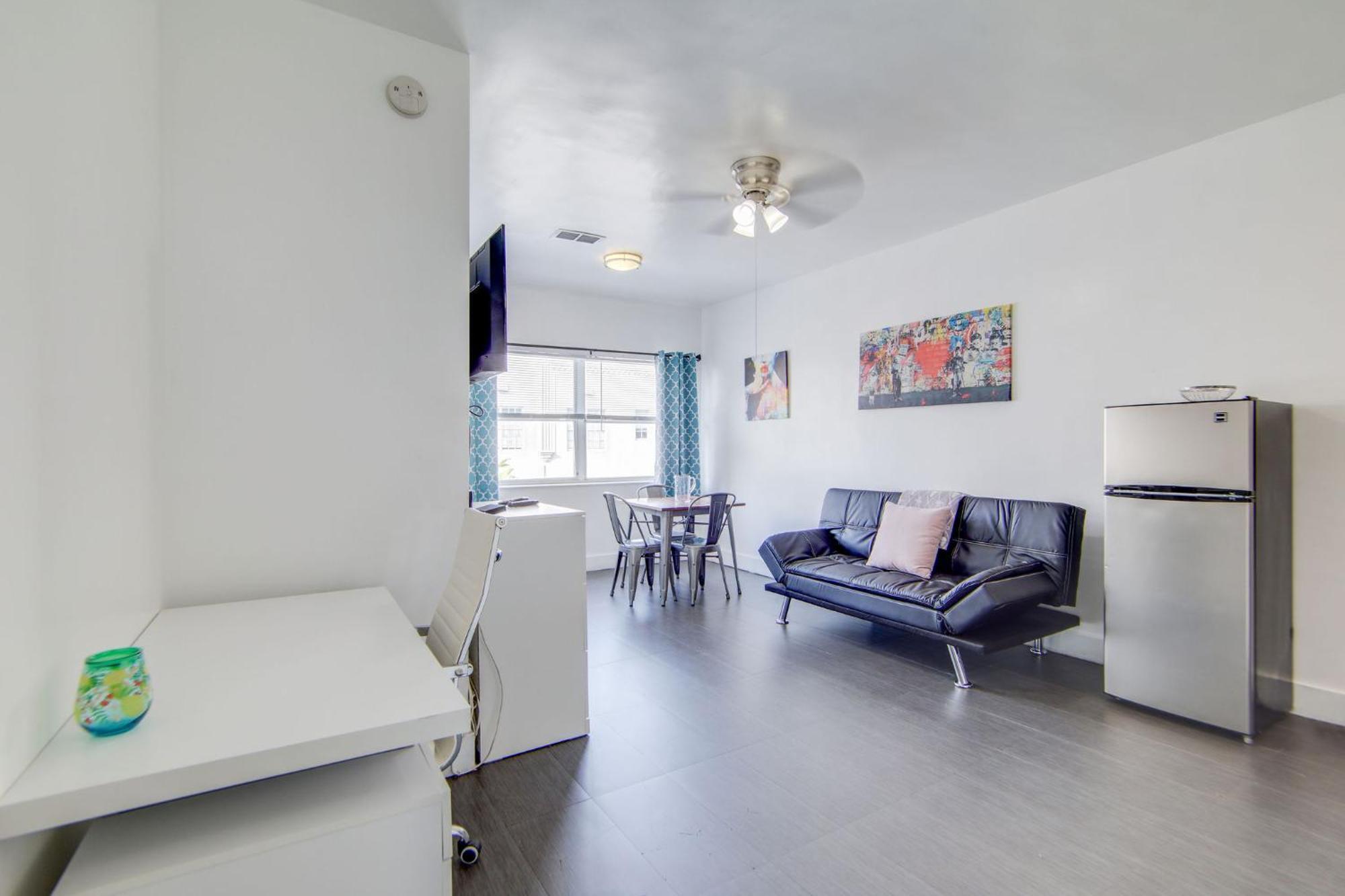 Chic Large Studio Apt Near Ocean Drive South Beach Miami Beach Exterior photo